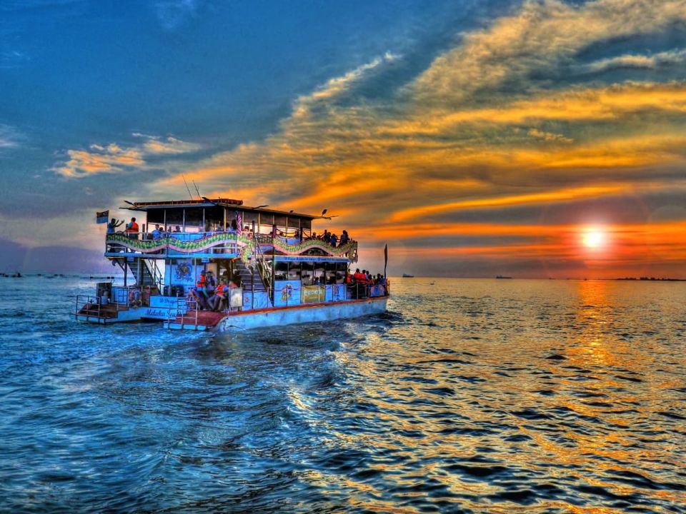 D Dragon Sunset Cruise