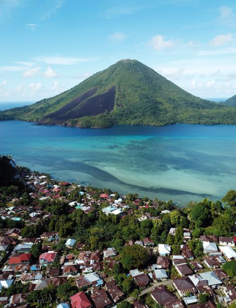 Banda Neira 4D3N Exclusive Trip