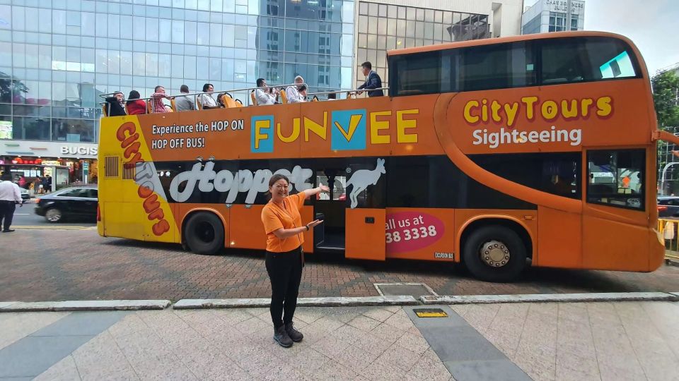 FunVee Open-top Bus Tour with Breakfast (Toast Box)
