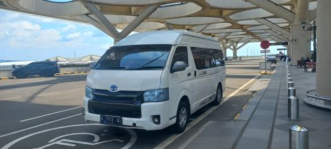 Yogyakarta Car Rent + Drivers (12 Hours)