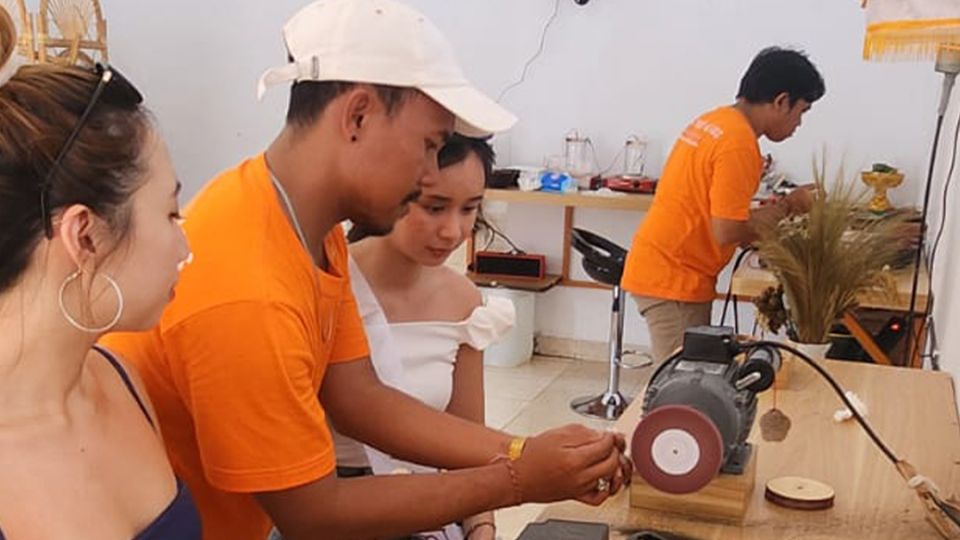 Canggu Family Silver Jewelry Class: Design Your Own Forever Souvenir by Family Silver Class