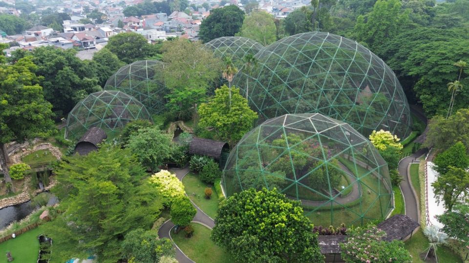 Jagat Satwa Nusantara - Taman Burung