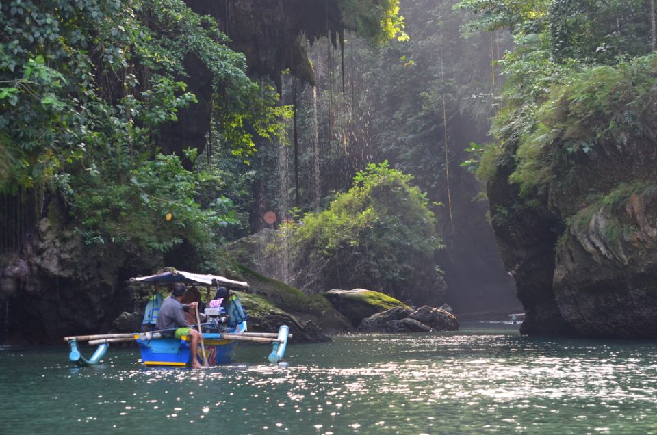 Body Rafting Green Canyon Pangandaran – Long Track (10 km)