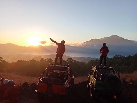 Mount Batur 4X4 Jeep Explore by Your Bali Trekking Tour