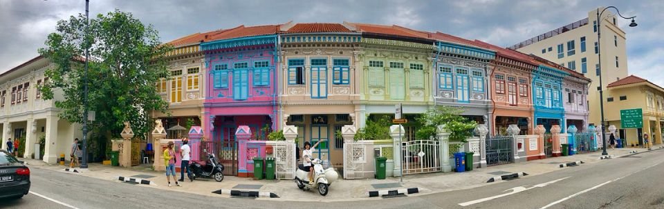 Best Seller: Joo Chiat + Katong. Nonyas, Babas and Peranakans
