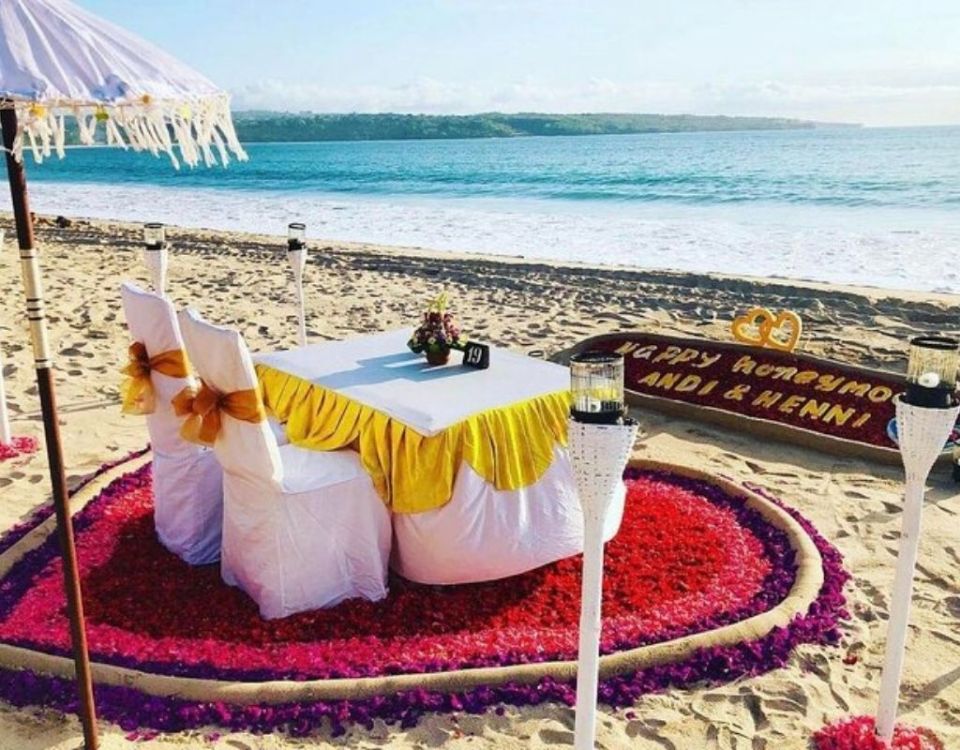 Bali: Jimbaran Beach Sunset Candlelight Dinner Experience