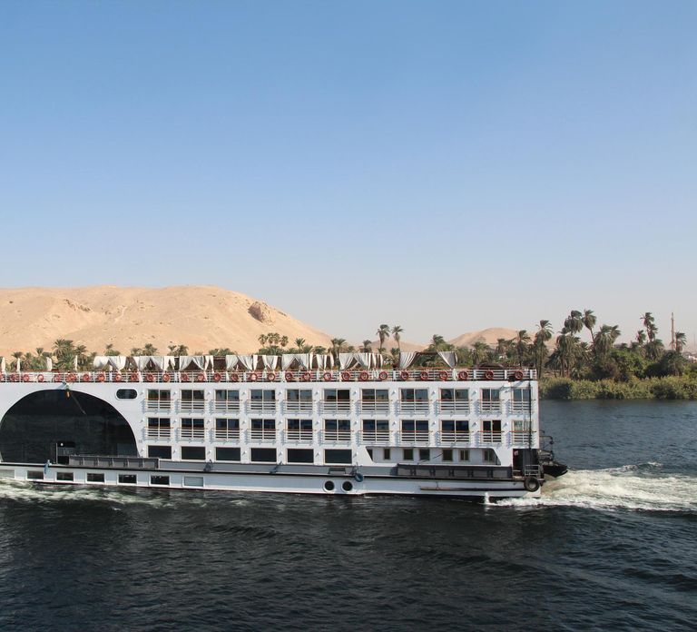 From Cairo: 4-Day Nile Cruise to Luxor with Balloon Flight