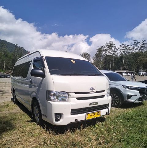 Rent Full Day (Jakarta to Central Java Area)