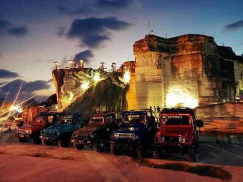 Jeep Wisata Tebing Breksi – Yogyakarta