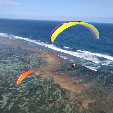 Timbis  Paragliding Bali